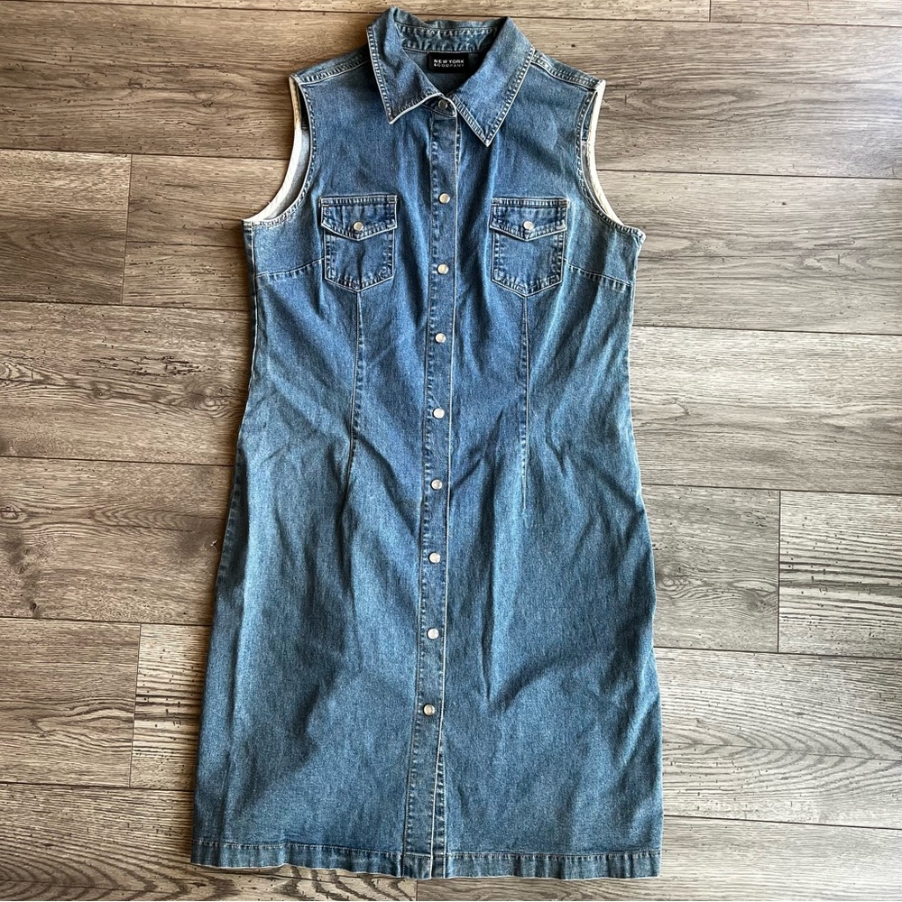 New York & Company Women’s Sleeveless Snap Down Denim Midi Dress Medium Wash 12